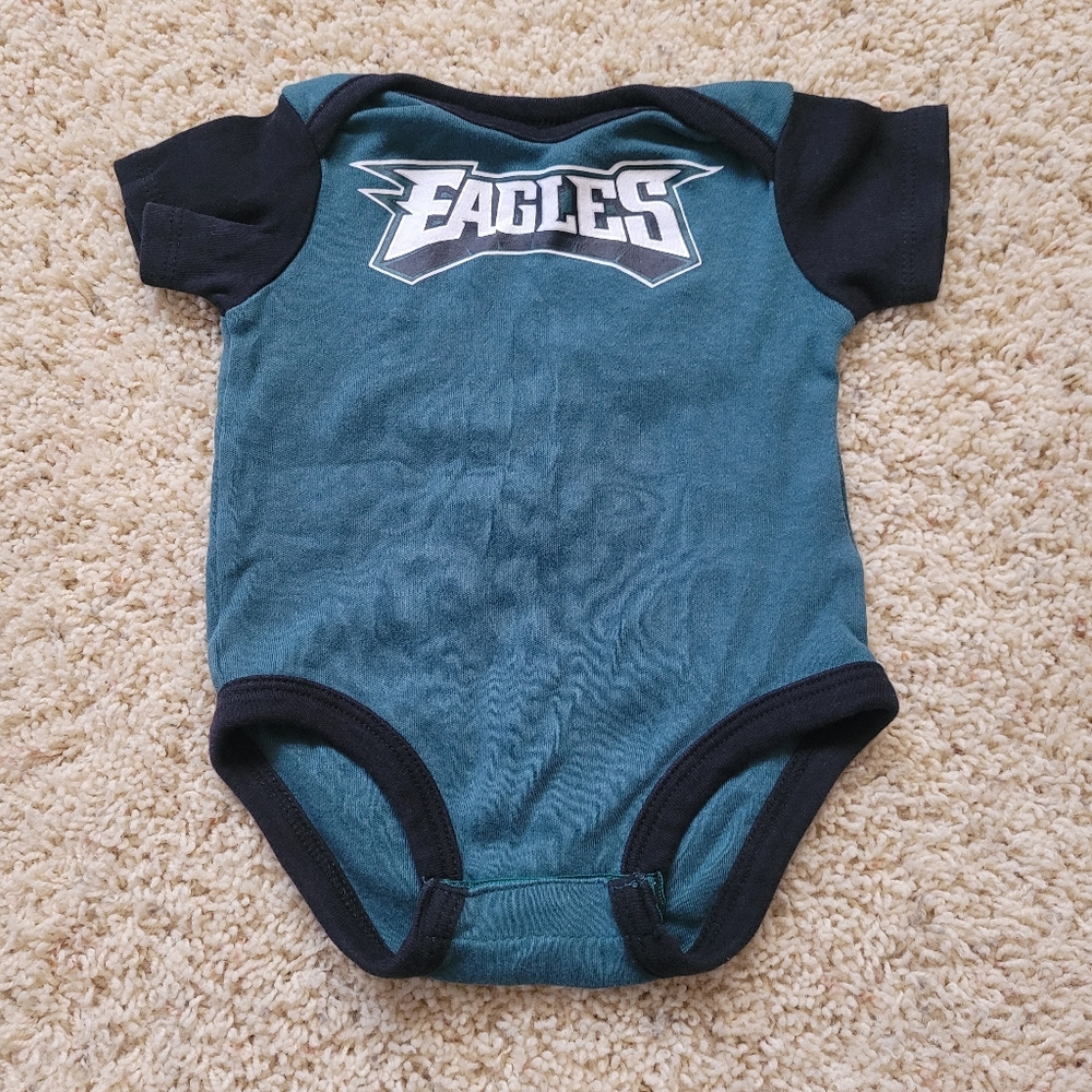 NFL Team Apparel 3/6M Short Sleeve Bodysuit Philadelphia Eagles Football
